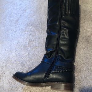 Black low heel boots